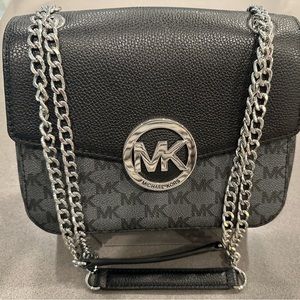 MICHAEL Michael Kors Fulton Med Shoulder Bag